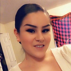 Meet your Posher, Marissa